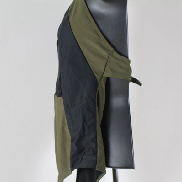 Bathing Suit - Picture 6 of 9